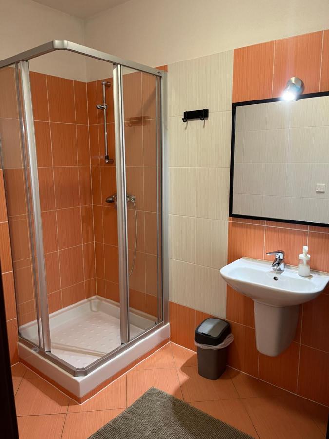 Apartman Viktoria 5 Rózsahegy Kültér fotó